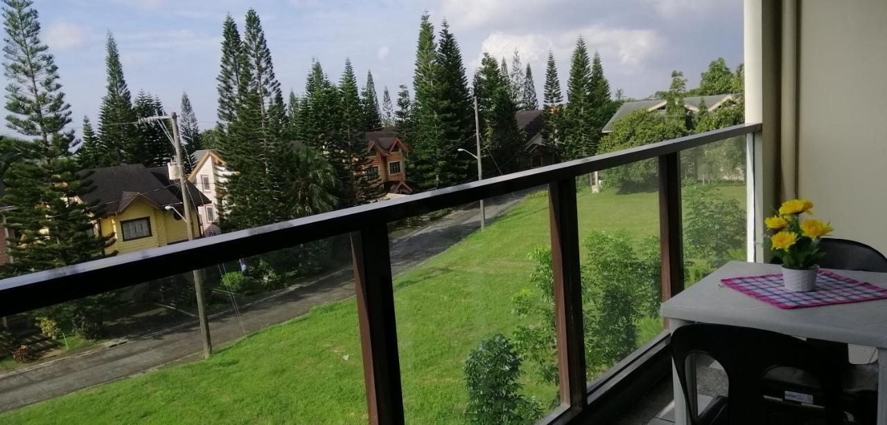 Pine Suites Tagaytay 2 Bedroom W/ Netflix And Parking, Wifi, Balcony, And Great View Tagaytay City Kültér fotó